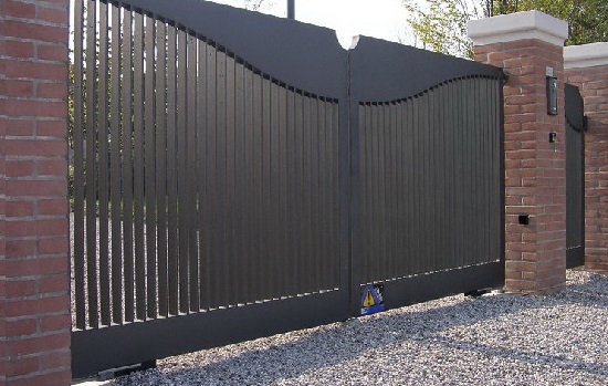 Купить новые ворота Абакан откатные в Евпатории по цене от 83544 руб